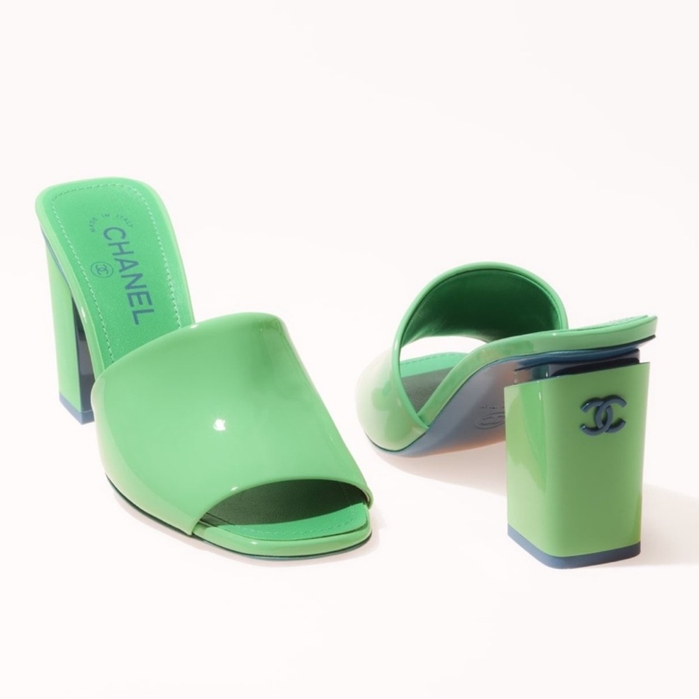 Chanel 2022 cruise patent calfskin mules